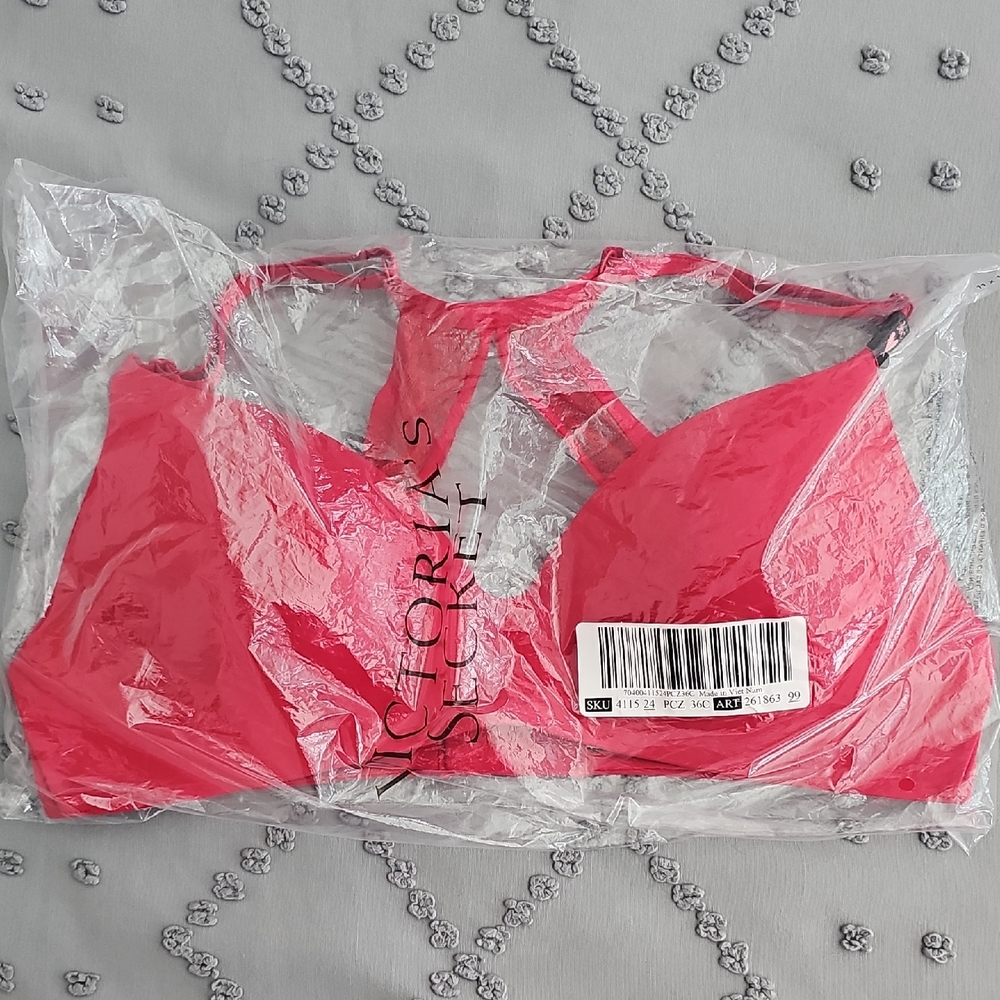 Victoria's Secret Vibrant Red Bra